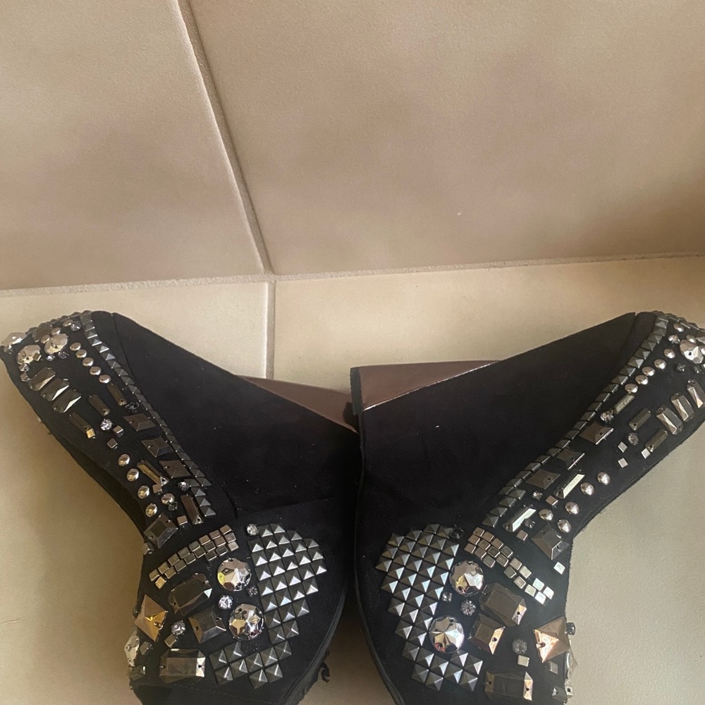 Studded Wedge Heels - Picture 3 of 3